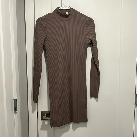 slim fit dress slacks Long Sleeve Crewneck T-Shirt Dress Xs / Smokey Teal main image 0